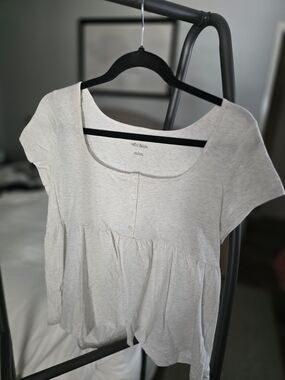wild fable Heathered Light Gray Scoop-Neck Peplum Top